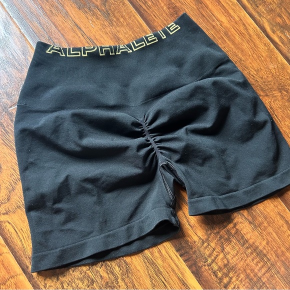 Alphalete Amplify SE Gravity Short - Picture 2 of 4